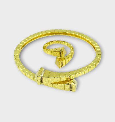 طقم سوار وخاتم  من الفولاذ المقاوم للصدأ مطلي بالذهب