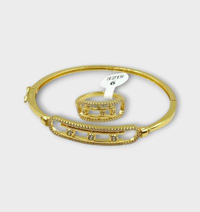 طقم سوار وخاتم أنيق من الفولاذ المقاوم للصدأ مطلي بالذهب مع لمسات كريستالية