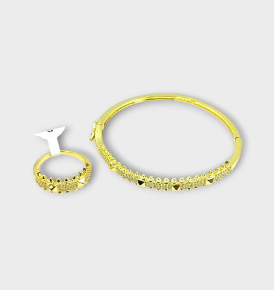 طقم سوار وخاتم أنيق من الفولاذ المقاوم للصدأ مطلي بالذهب