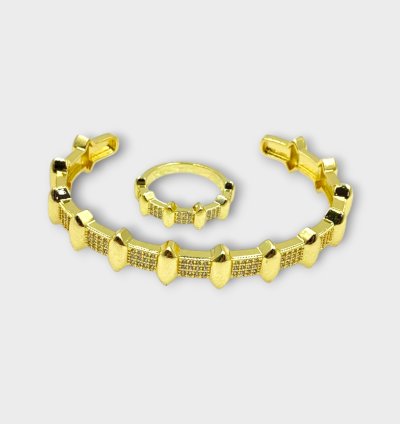 قم سوار وخاتم ذهبي أنيق – مجوهرات فاخرة للنساء