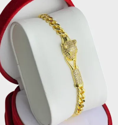 سوار رأس الفهد الذهبي أنيق من الفولاذ المقاوم للصدأ مطلي بالذهب